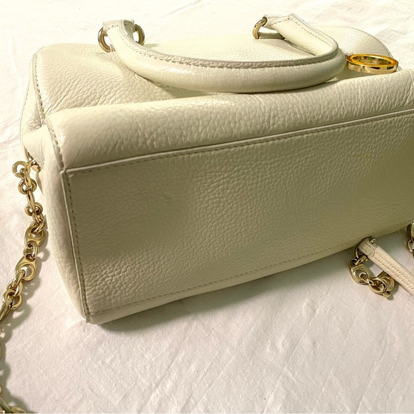 New OROTON White Pebbled Leather Crossbody Medium sized Handbag - Picture 9 of 12